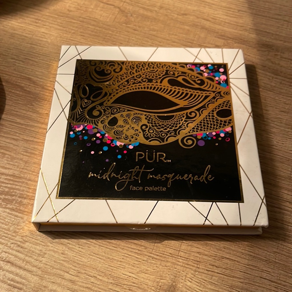 PUR Midnight Masquerade Palette